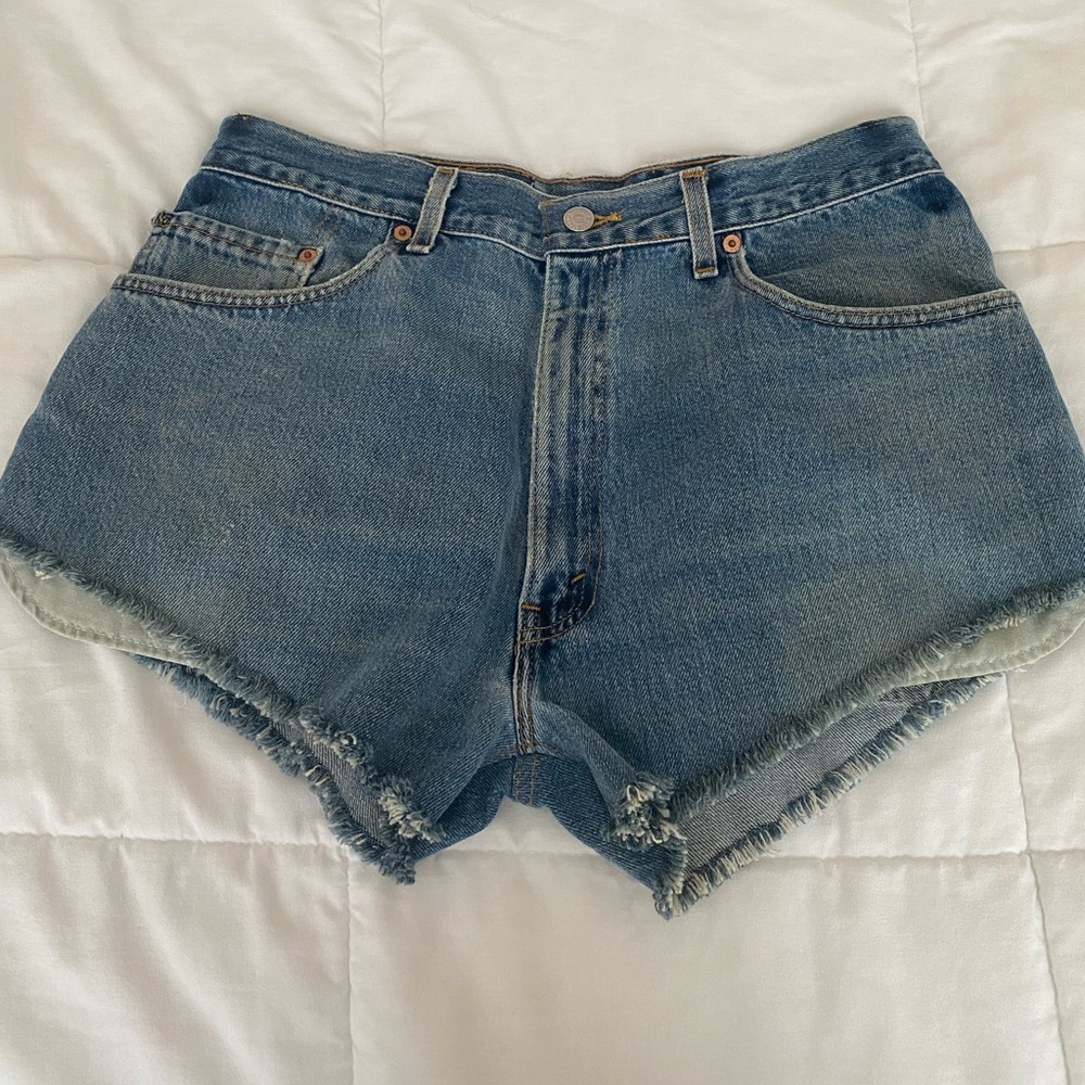 NWT Urban Renewal Levi’s Basic 22 Jean Shorts